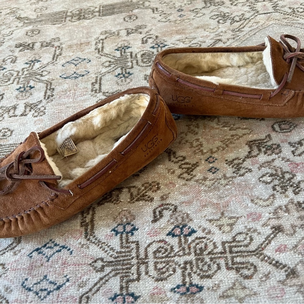 UGG Chestnut Brown Suede Moccasin Slippers with Shearling Lining - Picture 6 of 7